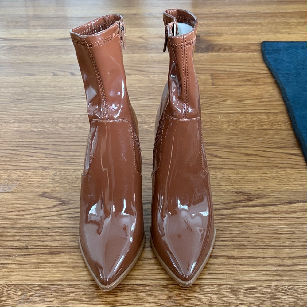 Steve Madden Glossy Tan Ankle Booties